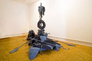 escultura de Pedro Valdez Cardoso exposta na Artadentro em Faro
